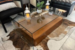 Mesa de Centro con Base de Madera y Cubierta de Vidrio Templado